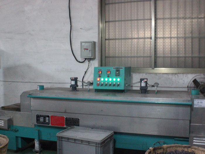 BJC420連續(xù)式熱風(fēng)回火爐